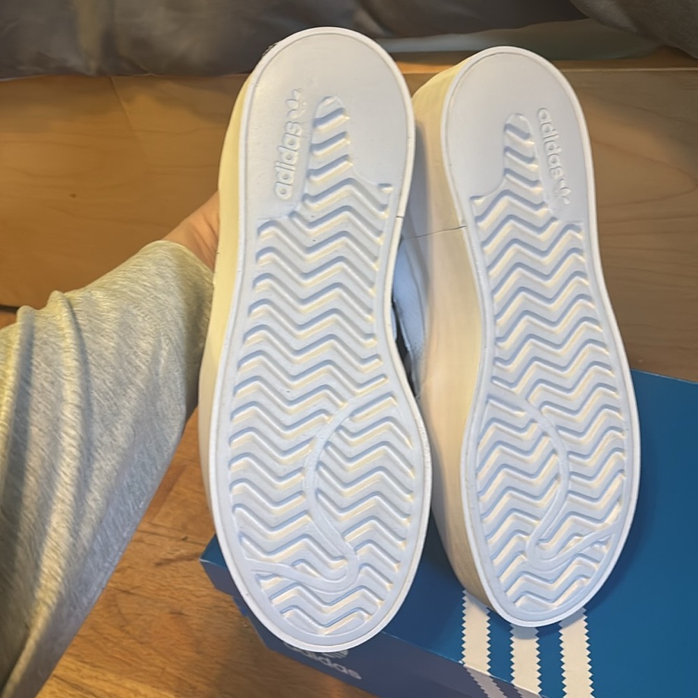 ADIDAS Women’s Forum Bonega Shoes - Picture 3 of 8